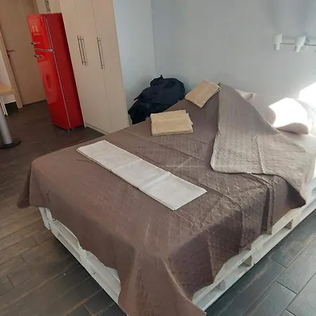 33 Apartment